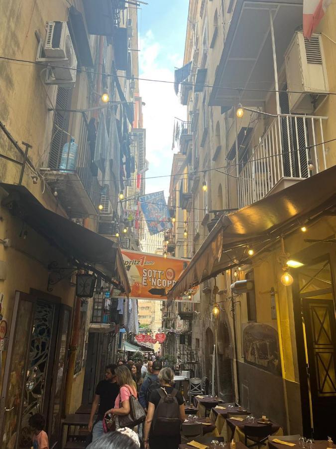 Casa Vacanza La Spagnola Napels Buitenkant foto
