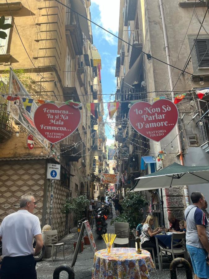 Casa Vacanza La Spagnola Napels Buitenkant foto