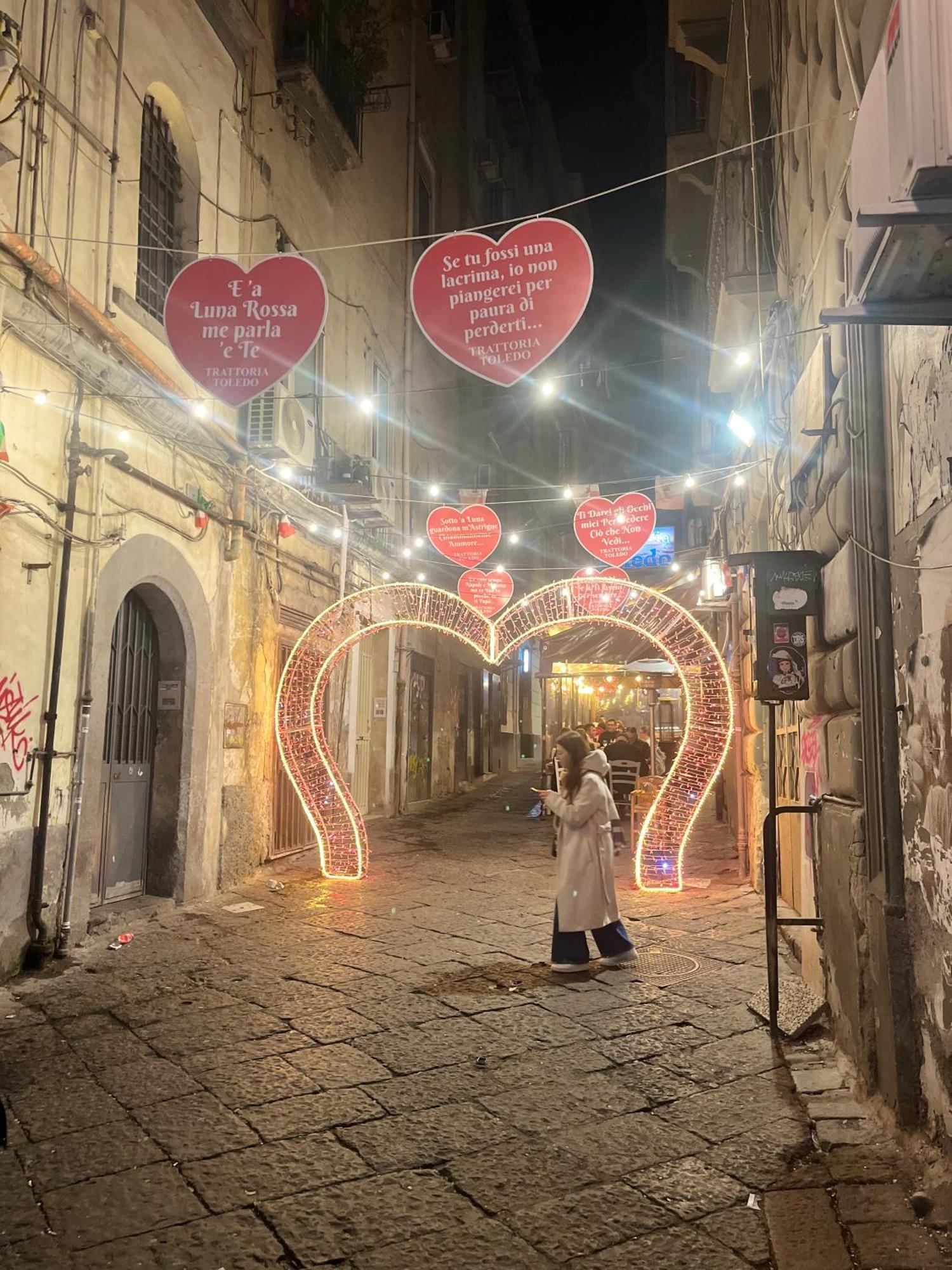 Casa Vacanza La Spagnola Napels Buitenkant foto
