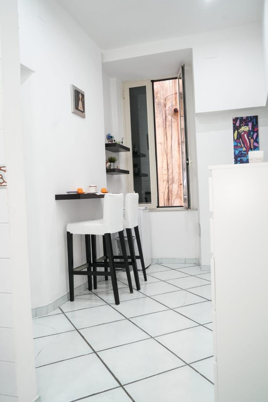 Casa Vacanza La Spagnola Napels Buitenkant foto