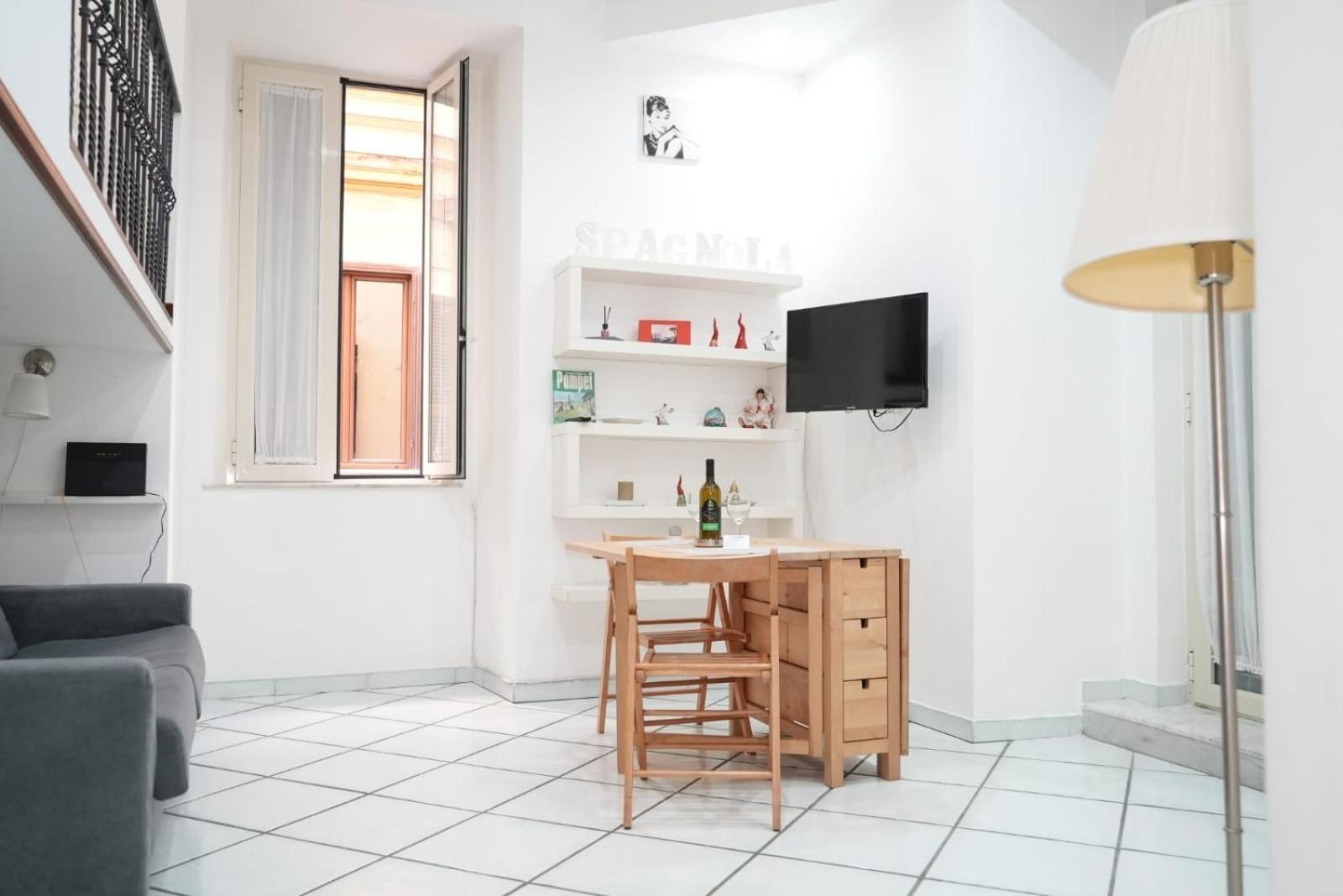 Casa Vacanza La Spagnola Napels Buitenkant foto